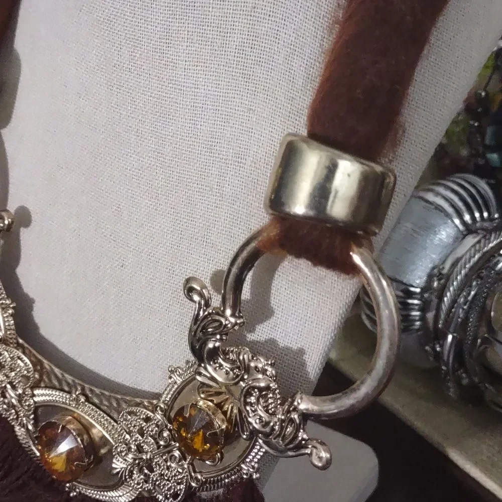 660 Women's Brown Fringe and Gold Costume Statement Necklace - Picture 4 of 6